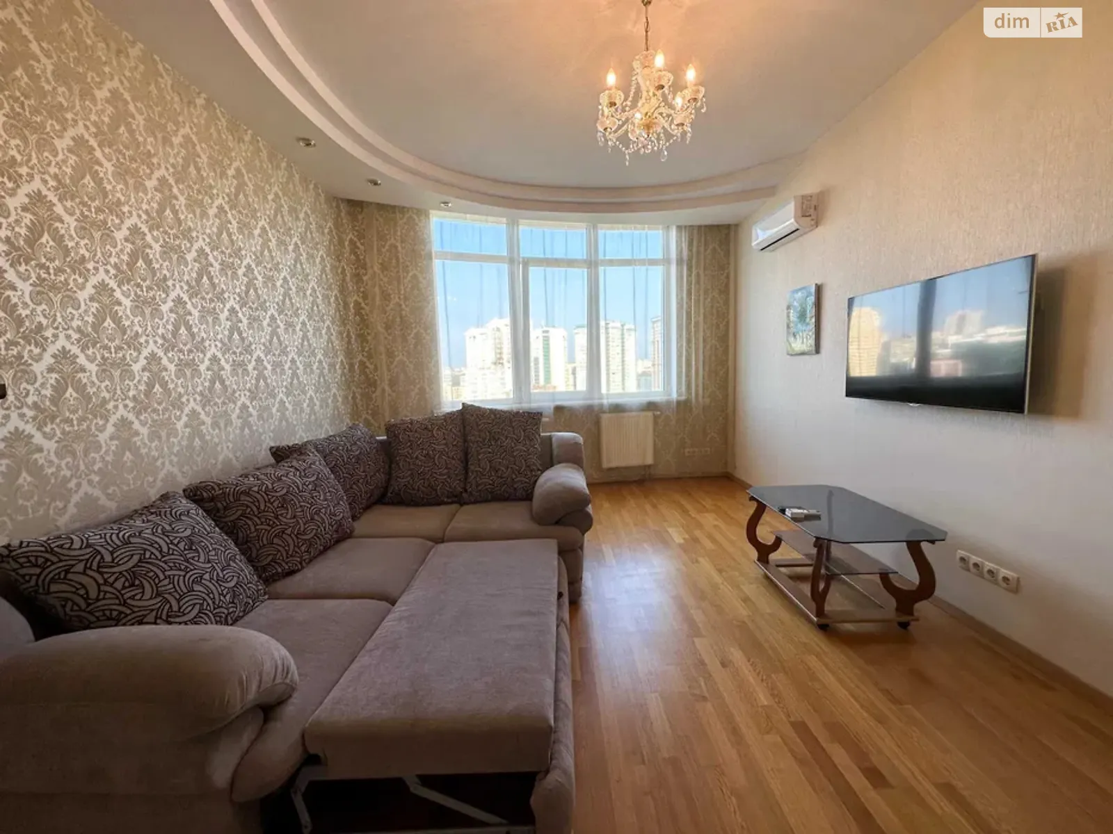Продается 2-комнатная квартира 95 кв. м в Киеве, ул. Генерала Шаповала(Механизаторов), 2 - фото 1