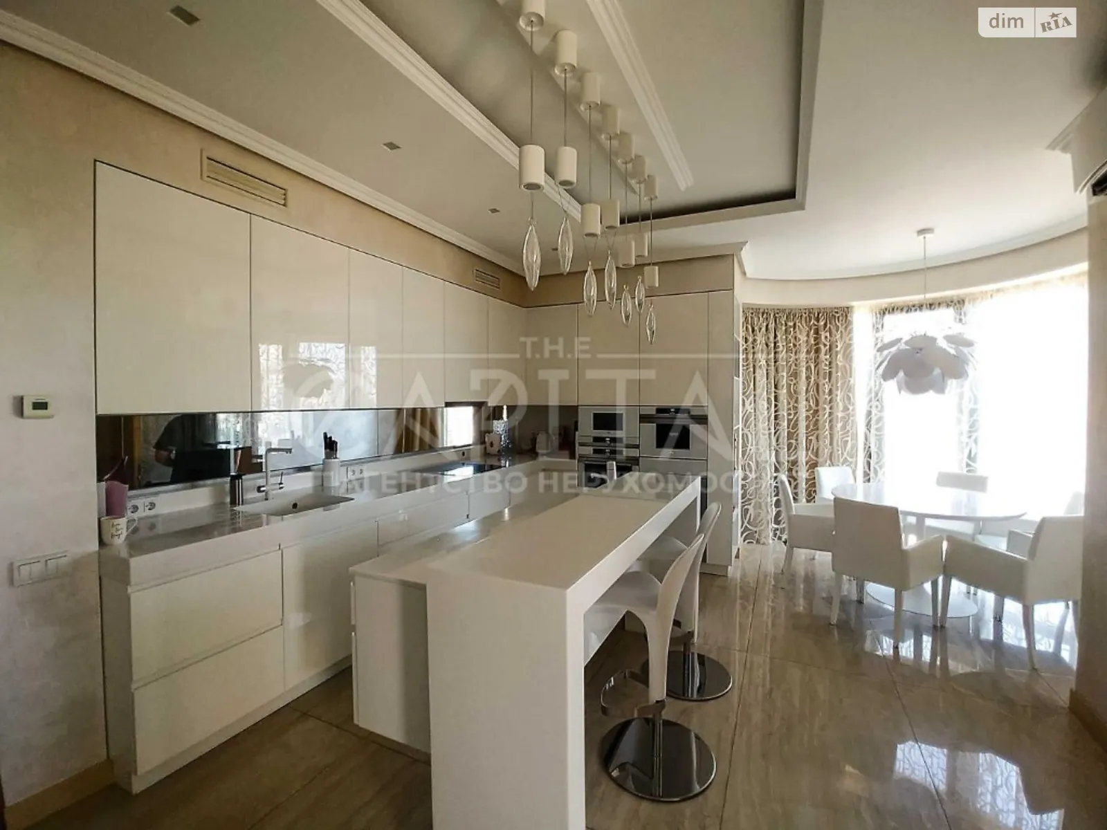 Продается 6-комнатная квартира 470 кв. м в Киеве, ул. Назаровская - фото 1