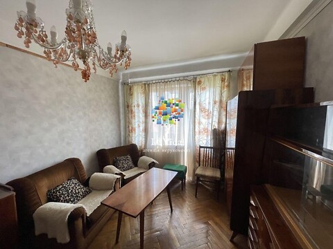 Продается 1-комнатная квартира 30 кв. м в Киеве, ул. Ломоносова