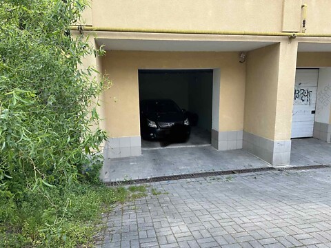 Продается отдельно стоящий гараж под легковое авто на 23 кв. м, цена: 21000 $