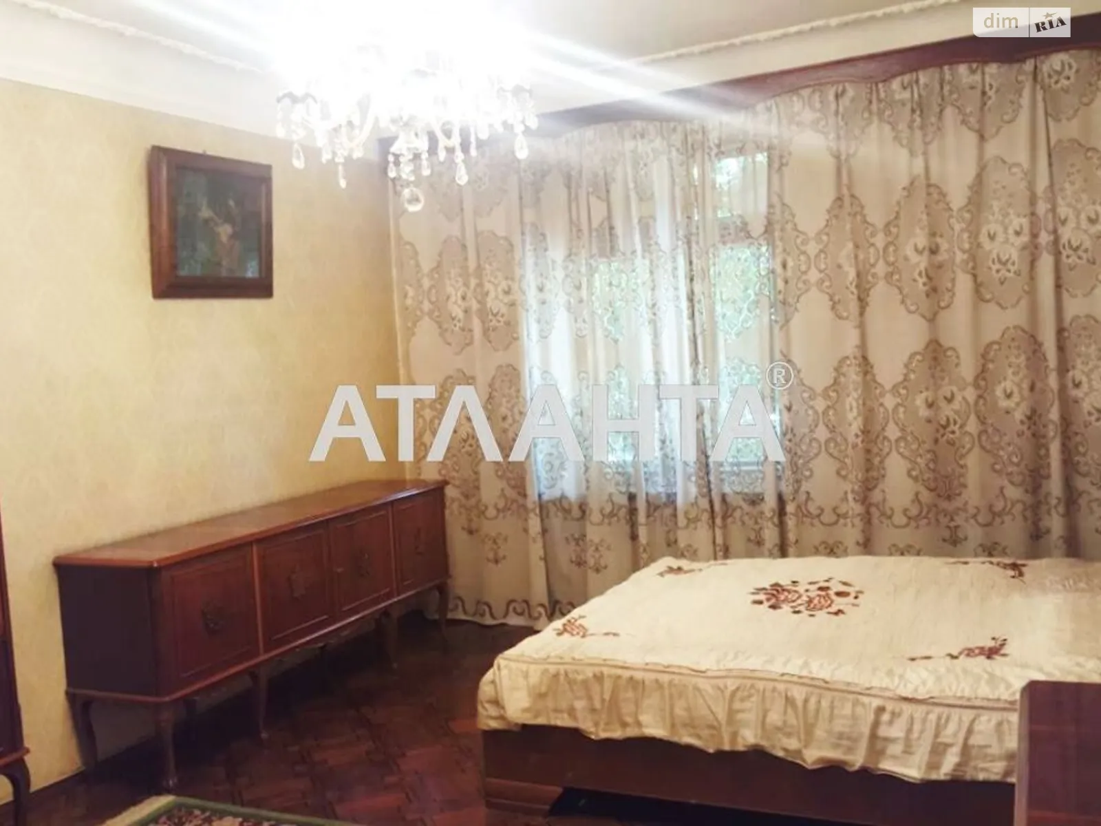 Продается 3-комнатная квартира 83 кв. м в Одессе, просп. Шевченко - фото 1