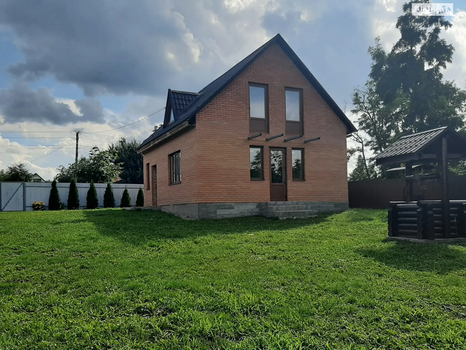 Продается дом на 2 этажа 94.1 кв. м с садом, цена: 46500 $ - фото 1