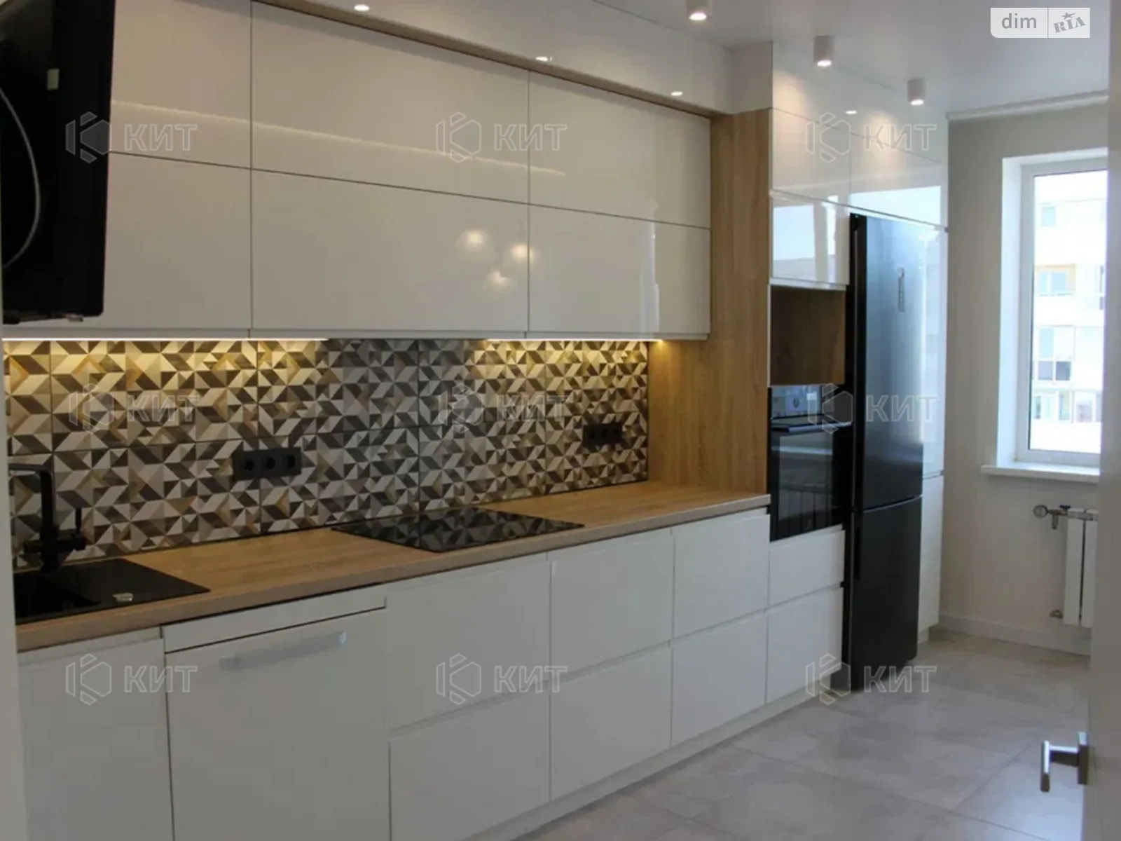 Продается 3-комнатная квартира 106 кв. м в Харькове, пр. Садовый, 15 - фото 1