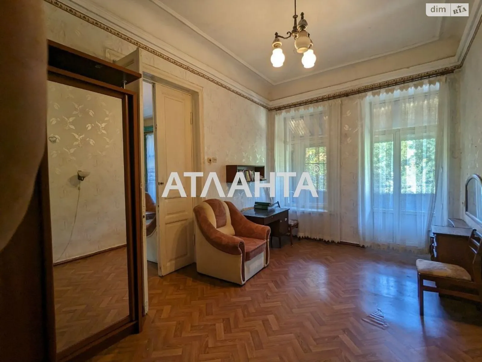 Продається 2-кімнатна квартира 62.9 кв. м у Одесі, пров. Вознесенський