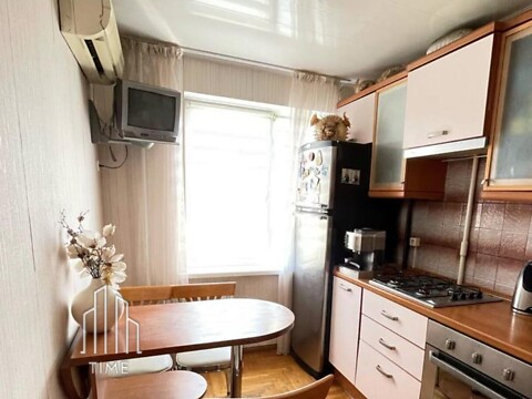 Продается комната 64 кв. м в Днепре, цена: 54000 $