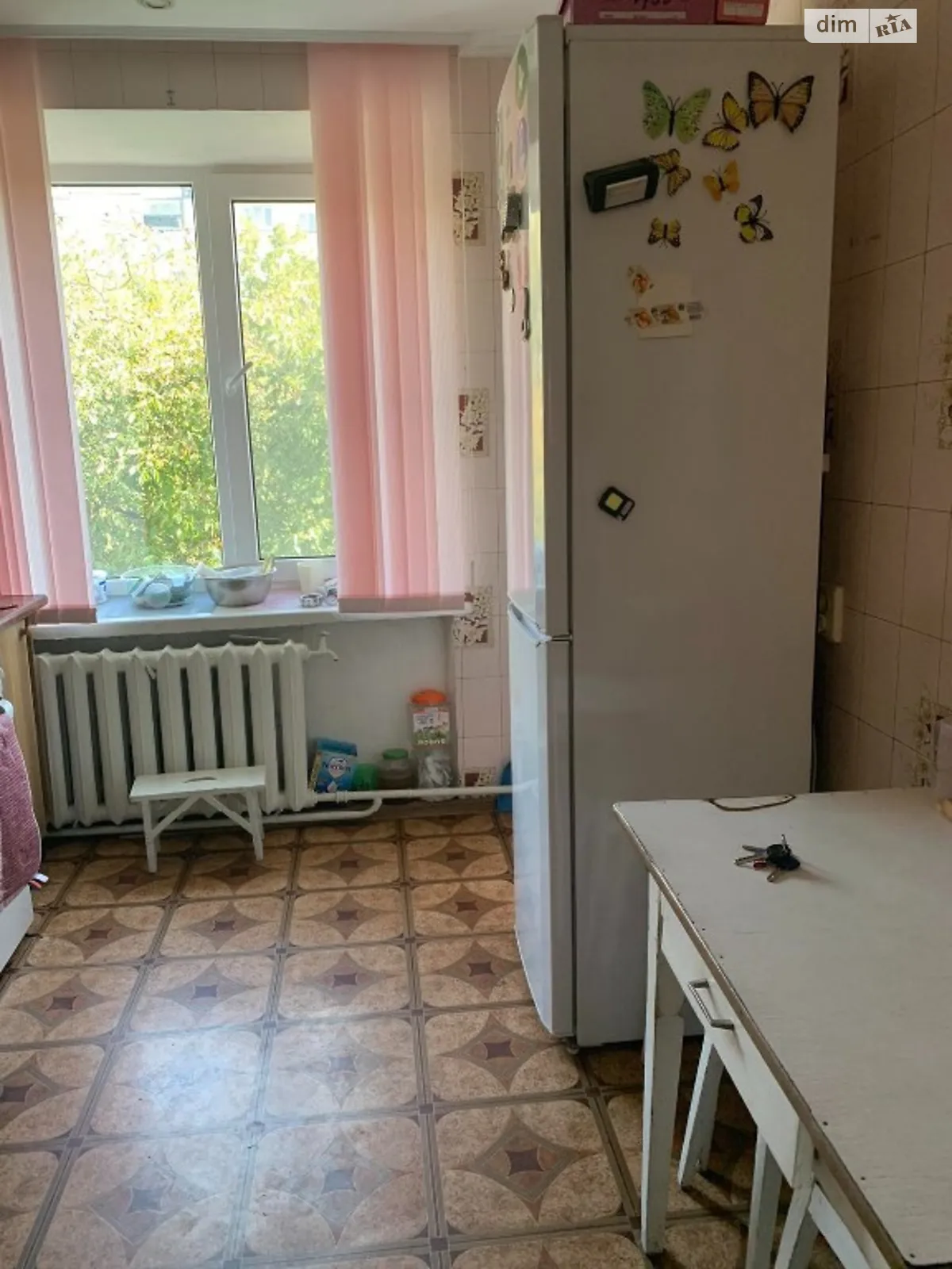 Продается 3-комнатная квартира 65 кв. м в Хмельницком, ул. Молодежная, 17 - фото 1