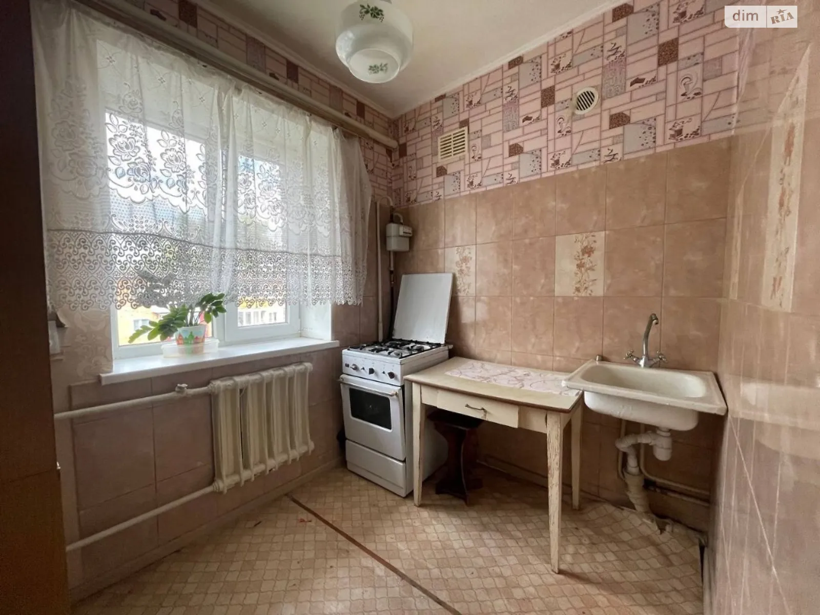 Продается 3-комнатная квартира 56.8 кв. м в Хмельницком, ул. Героя Украины Дмитрия Васильева(Попова)