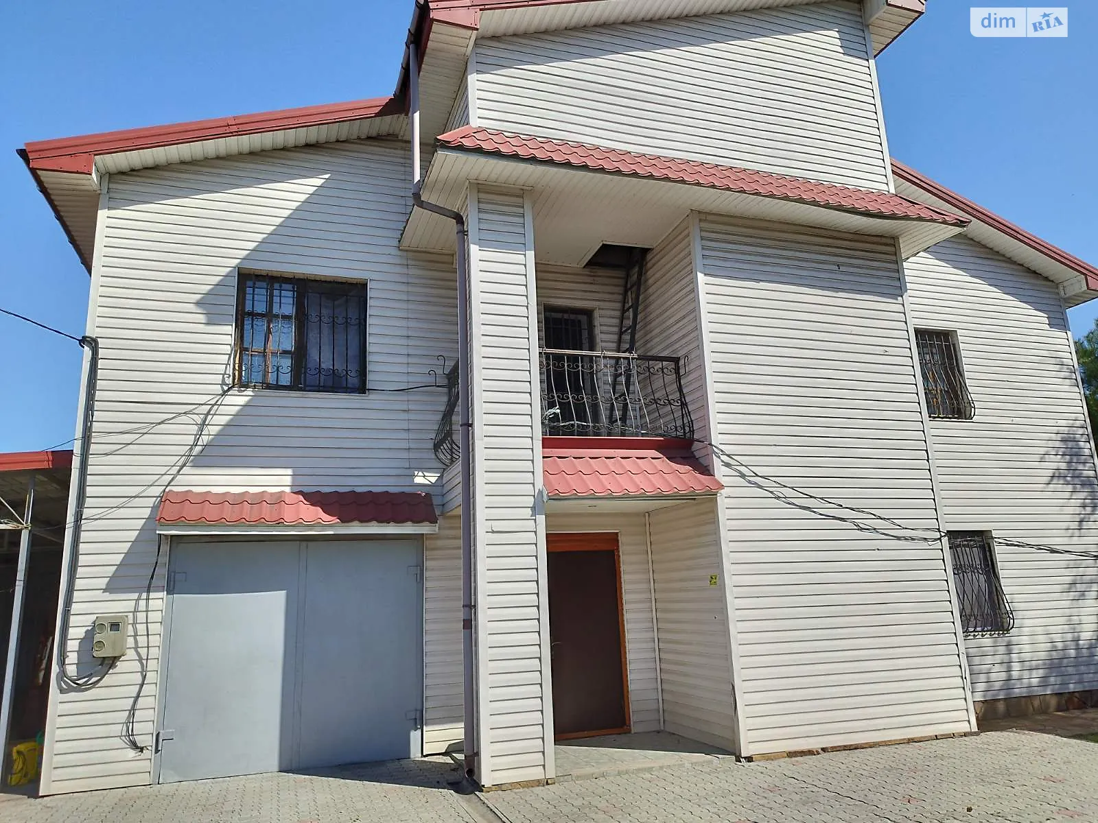 Продається будинок 2 поверховий 200 кв. м з терасою, цена: 85000 $ - фото 1