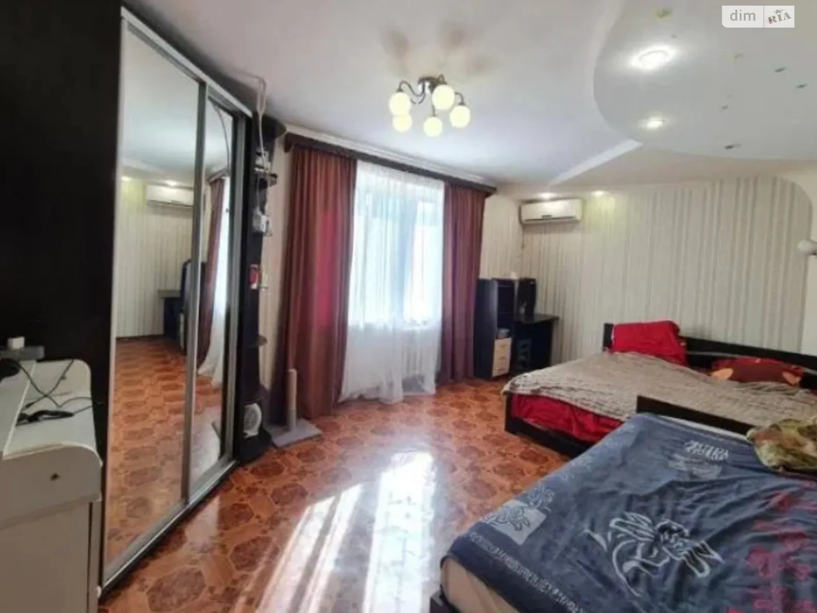 Продается 3-комнатная квартира 54 кв. м в Одессе, ул. Рождественская - фото 1