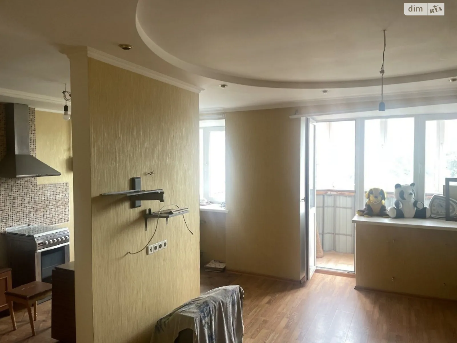 Продается 3-комнатная квартира 91 кв. м в Полтаве, ул. Андриевского Виктора