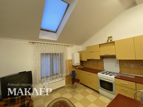 Сдается в аренду 3-комнатная квартира 76 кв. м в Тернополе, ул. Евгения Коновальца