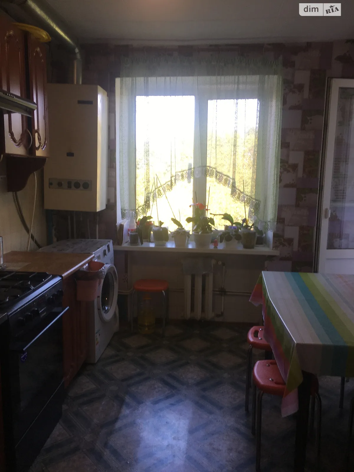 Продается 3-комнатная квартира 64 кв. м в Десне, цена: 44500 $