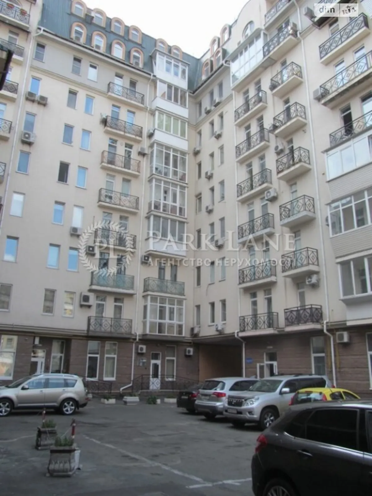 Продается 3-комнатная квартира 111.8 кв. м в Киеве - фото 2