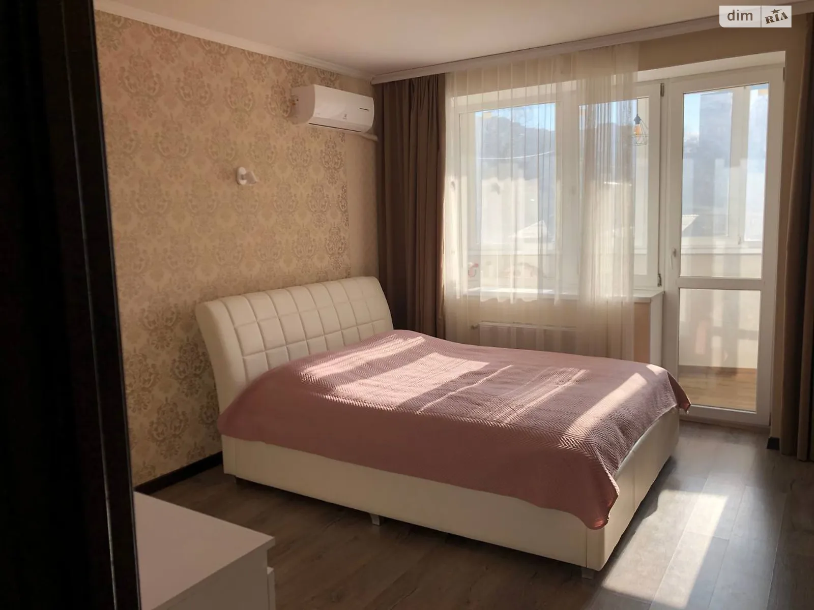 Продается 1-комнатная квартира 48 кв. м в Одессе, ул. Испанская