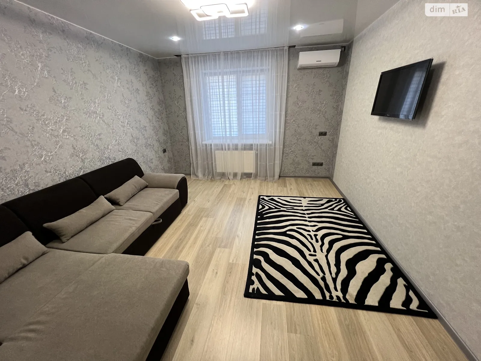 Продается 1-комнатная квартира 40 кв. м в Харькове, ул. Гвардейцев-Широнинцев, 29В - фото 1
