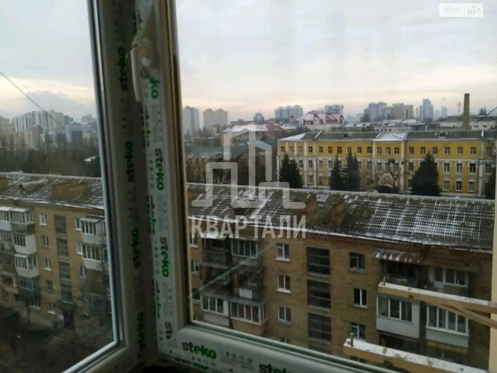 Продается 3-комнатная квартира 81 кв. м в Киеве, ул. Дегтяревская, 26А