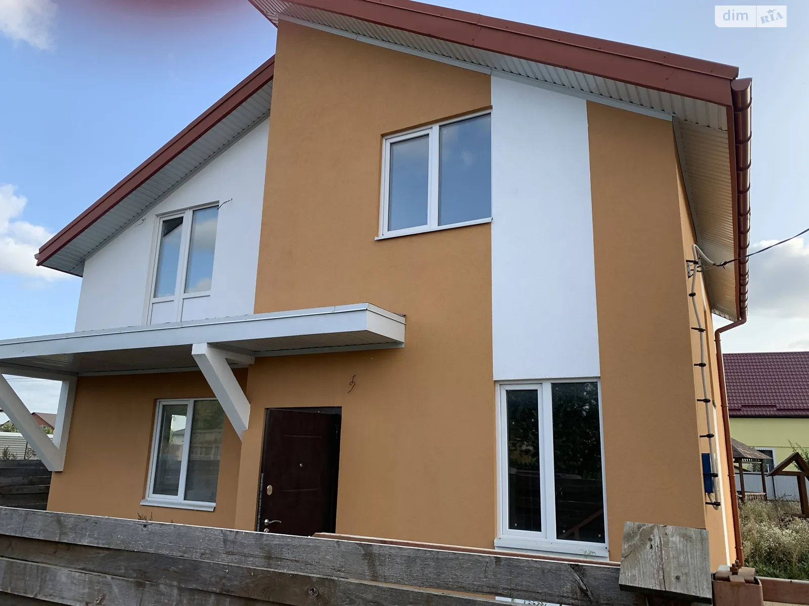 Продається будинок 2 поверховий 120 кв. м з гаражем, цена: 95000 $