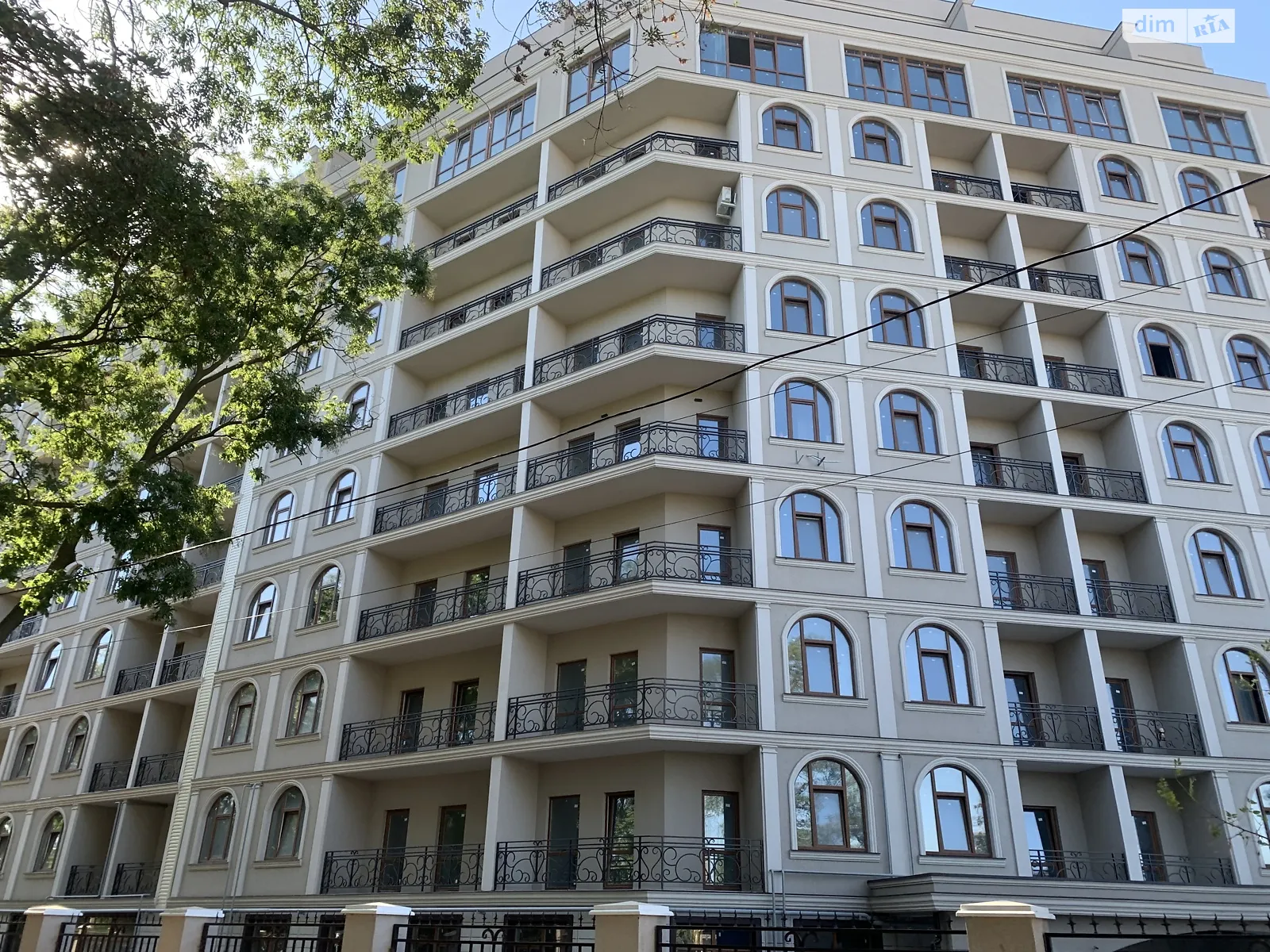 Продается 1-комнатная квартира 46.8 кв. м в Одессе, ул. Дача Ковалевского - фото 1