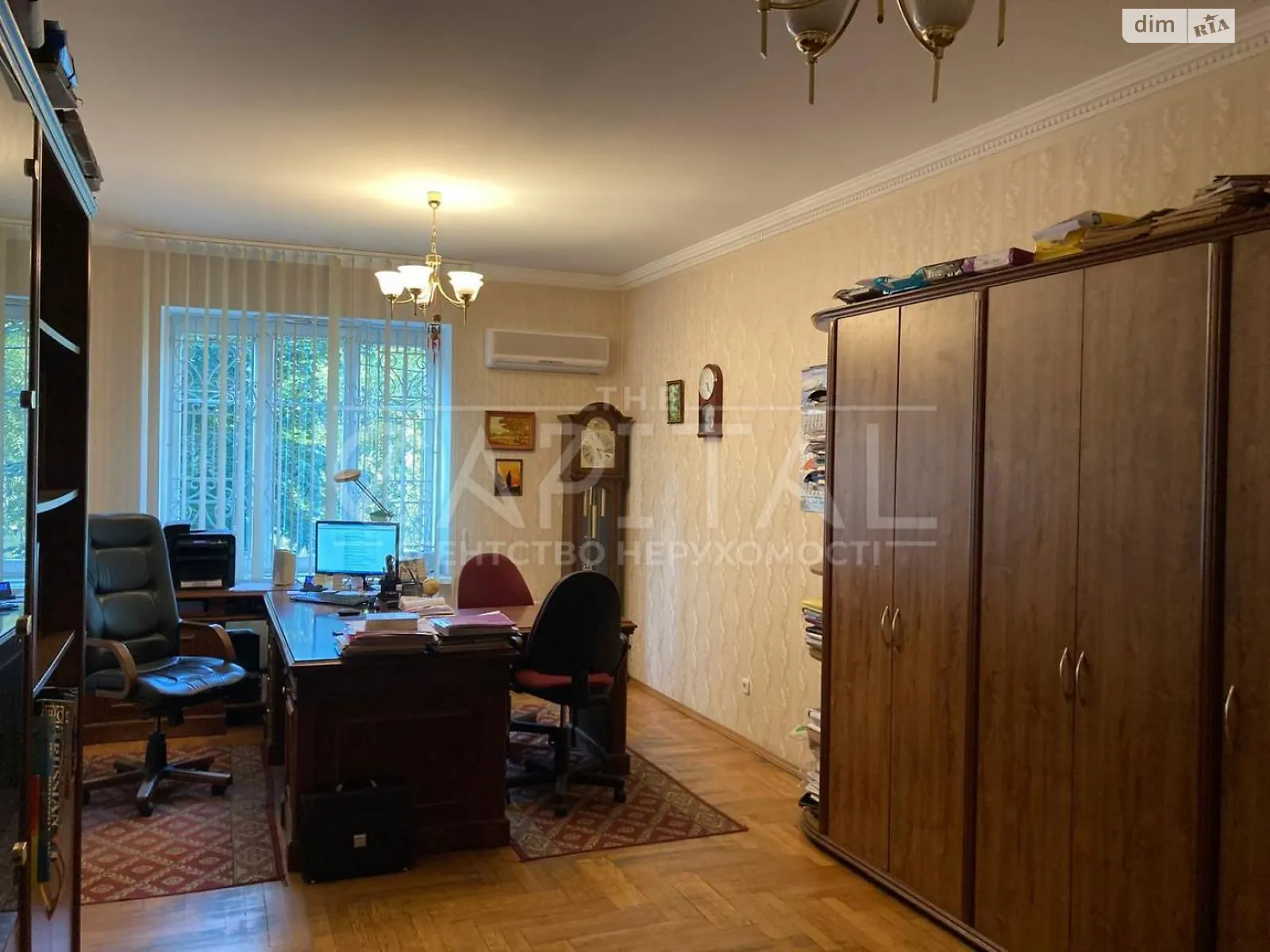 Сдается в аренду офис 132 кв. м в бизнес-центре, цена: 30900 $