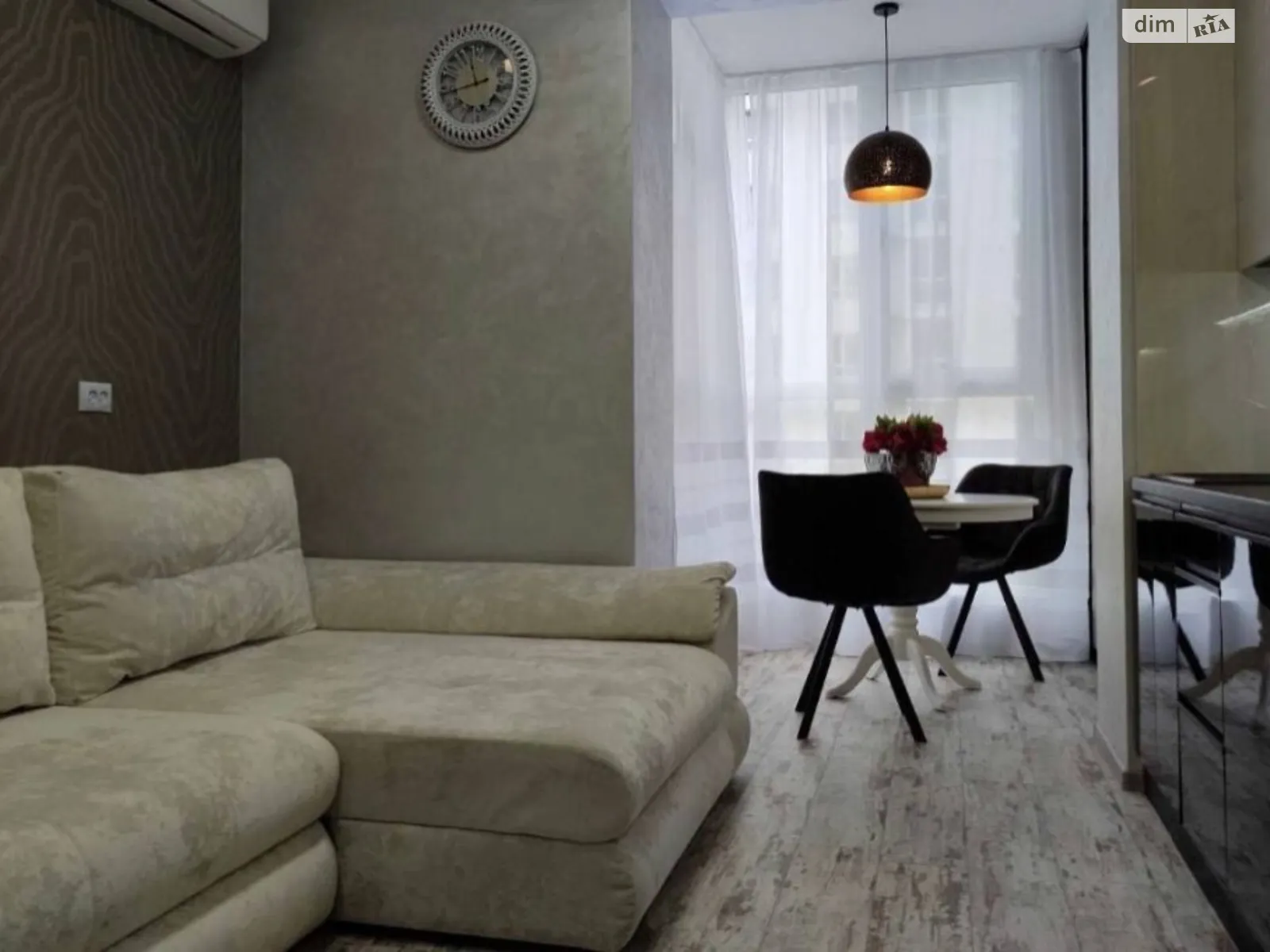 Продається 1-кімнатна квартира 44 кв. м у Слобожанському, цена: 70000 $