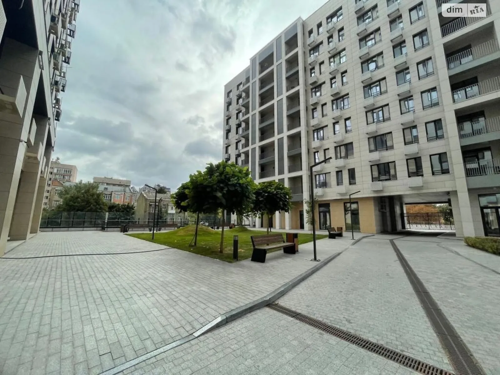 Продается 2-комнатная квартира 80 кв. м в Киеве, ул. Бульварно-Кудрявская, 15А