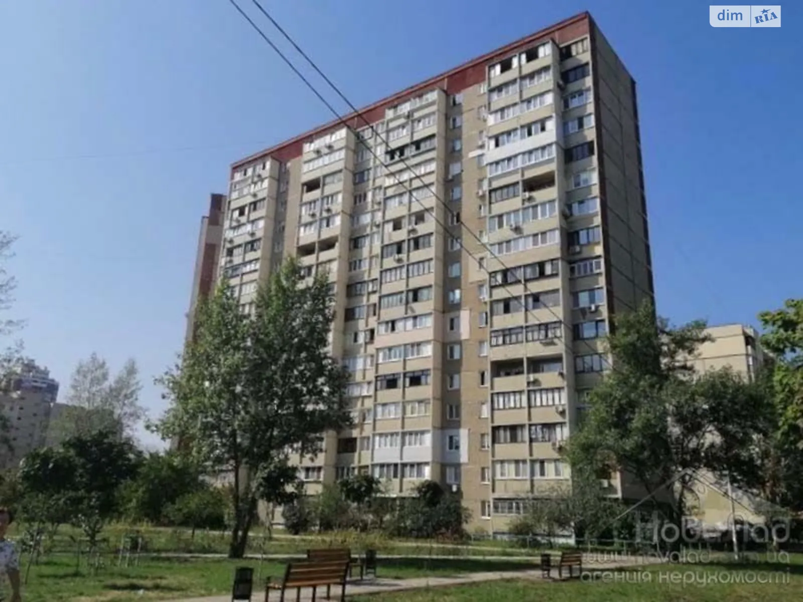 Продается 3-комнатная квартира 72 кв. м в Киеве, ул. Оноре де Бальзака, 84А