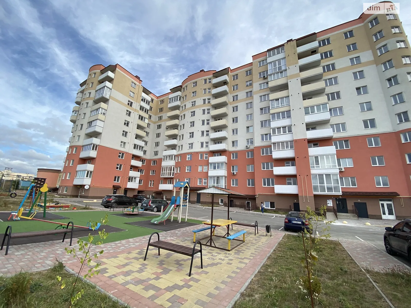 2-кімнатна квартира 60 кв. м у Тернополі, цена: 48000 $