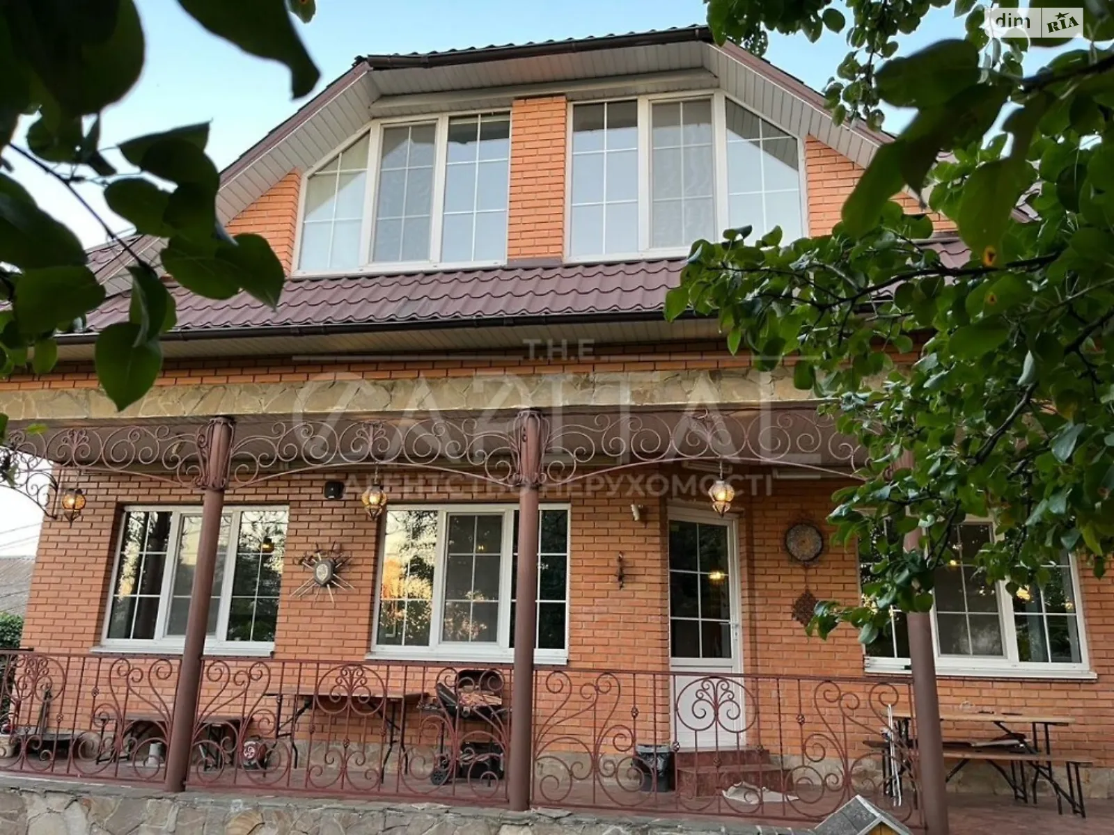 Сдается в аренду дом на 2 этажа 199 кв. м с садом, цена: 3100 $ - фото 1