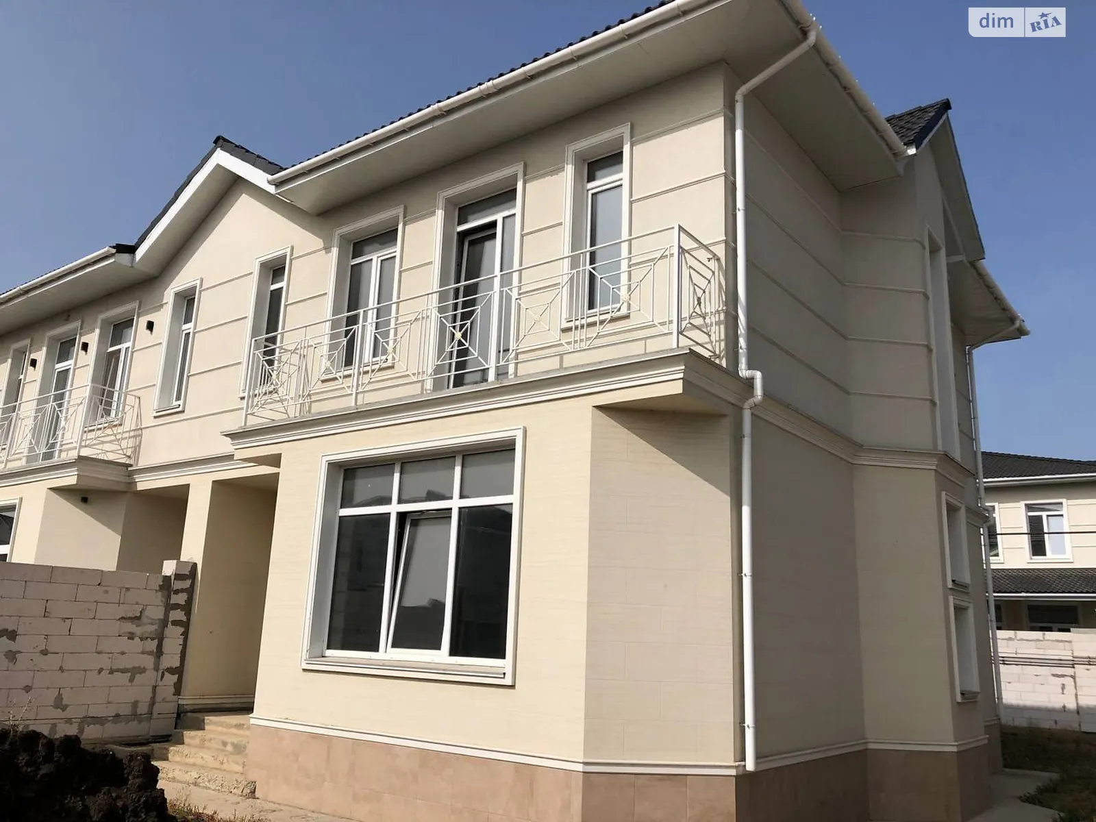 Продається частина будинку 125 кв. м з гаражем, цена: 145000 $ - фото 1