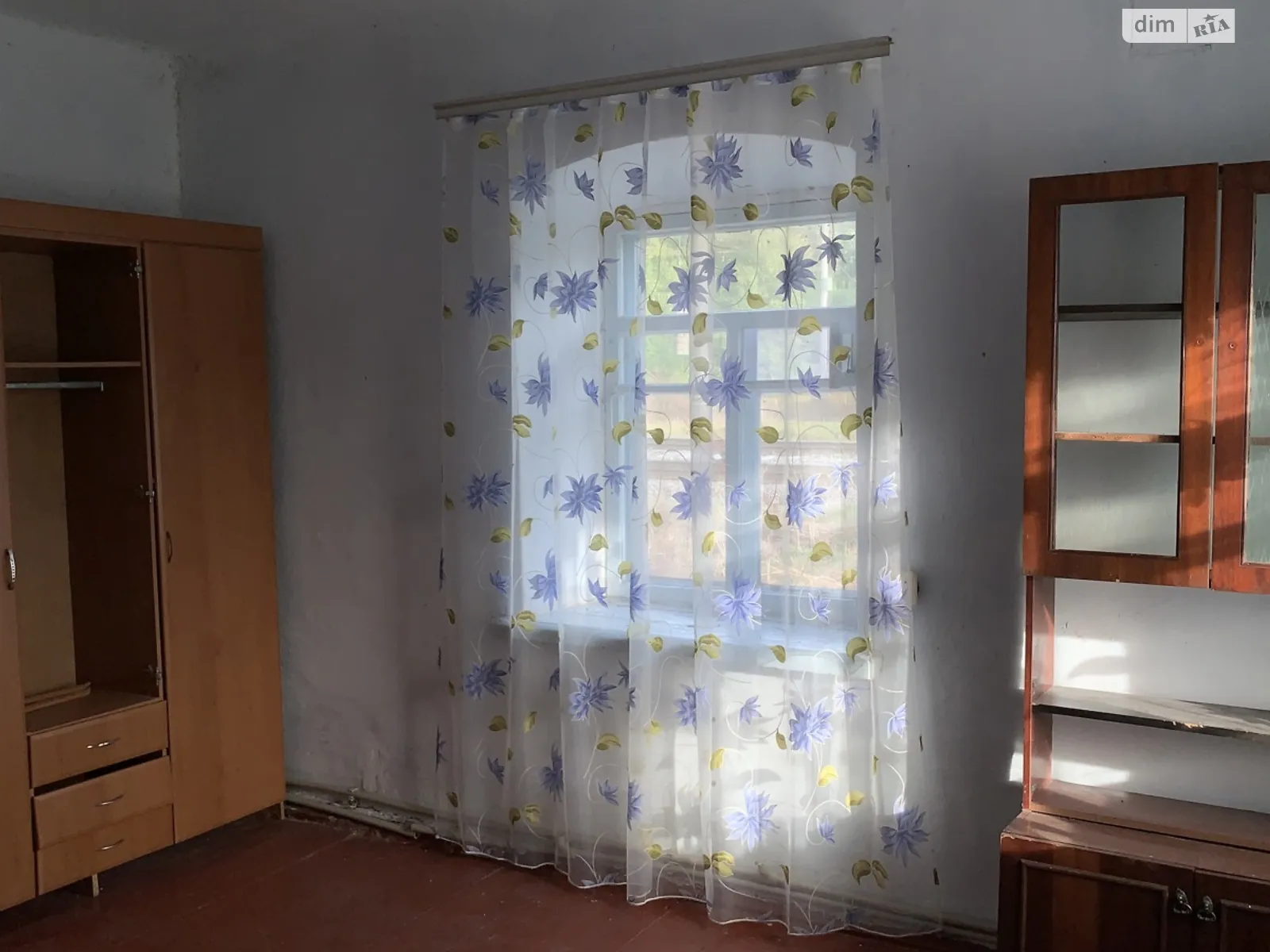 Продається одноповерховий будинок 44 кв. м з каміном, цена: 6900 $