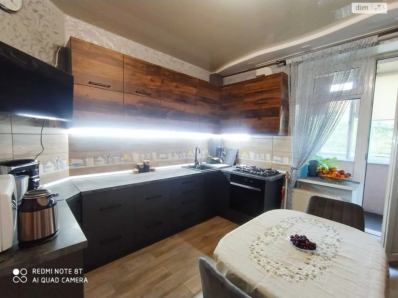 Продается 1-комнатная квартира 55.3 кв. м в Хмельницком, ул. Лесогриневецкая
