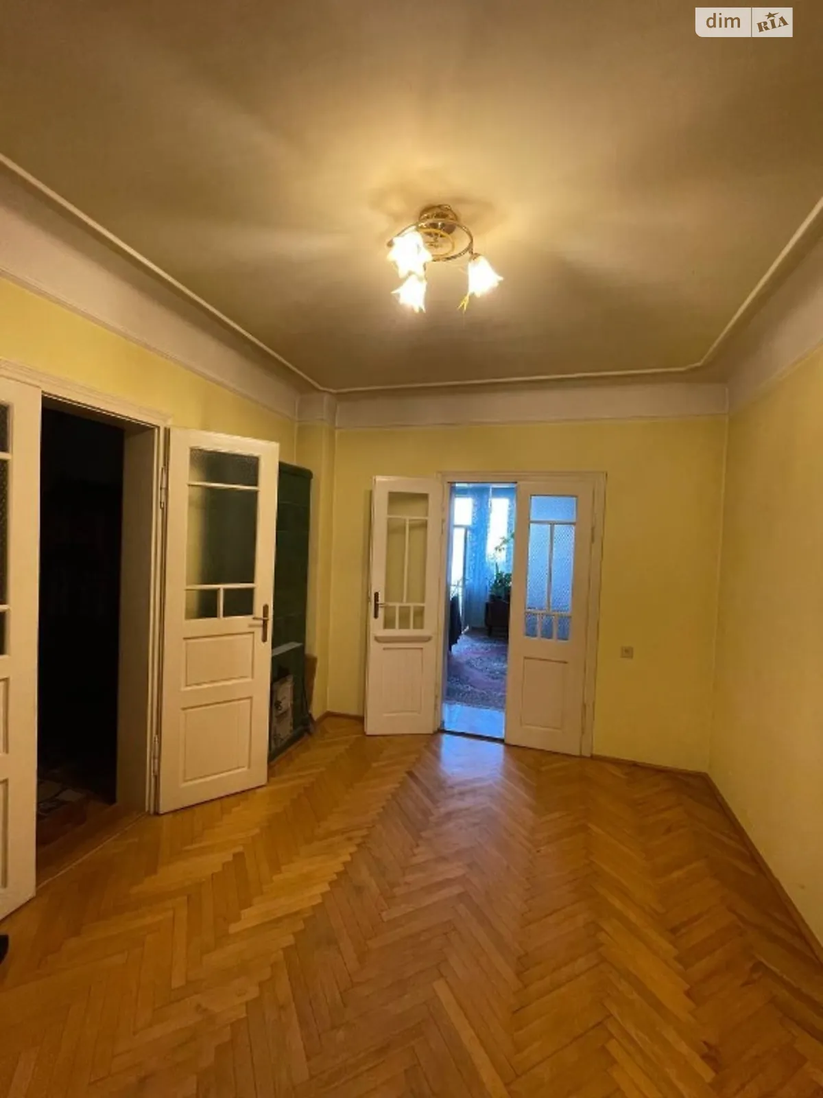 Продается 3-комнатная квартира 83.7 кв. м в Черновцах, цена: 42000 $ - фото 1