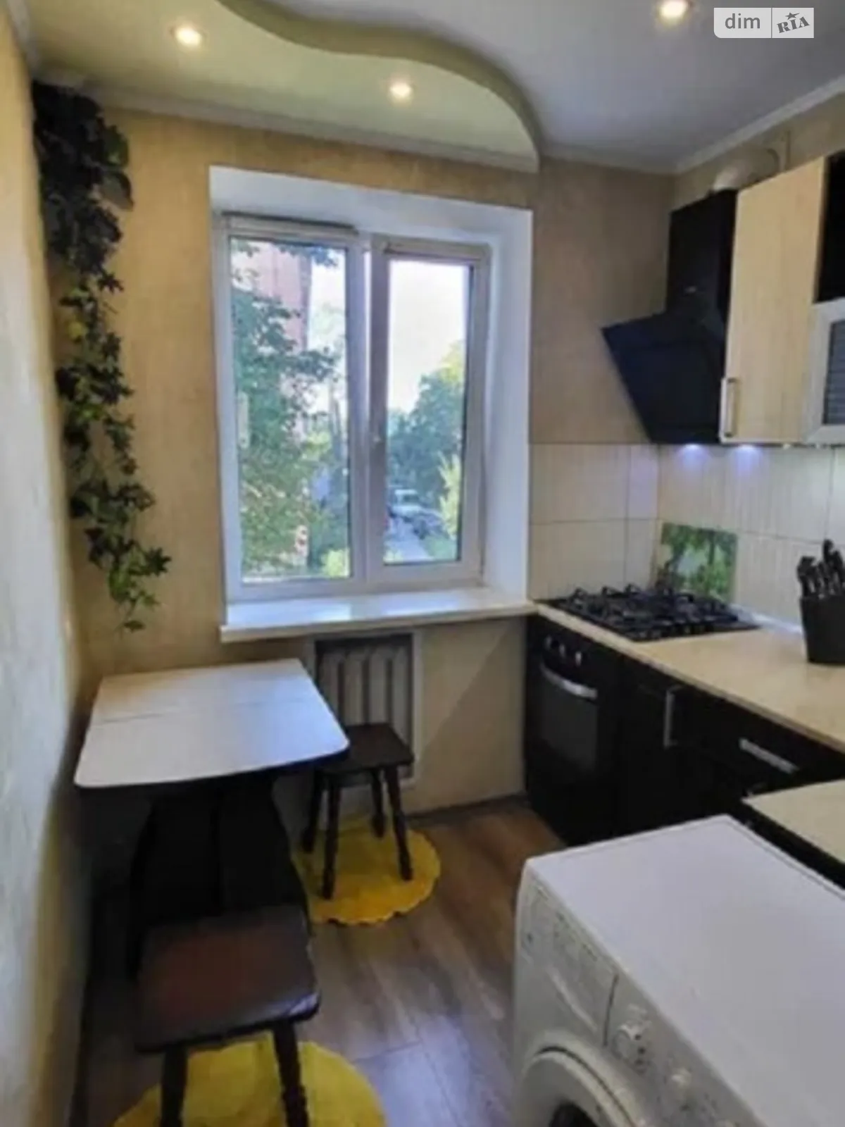 Продается 1-комнатная квартира 25 кв. м в Полтаве, ул. Ватутина