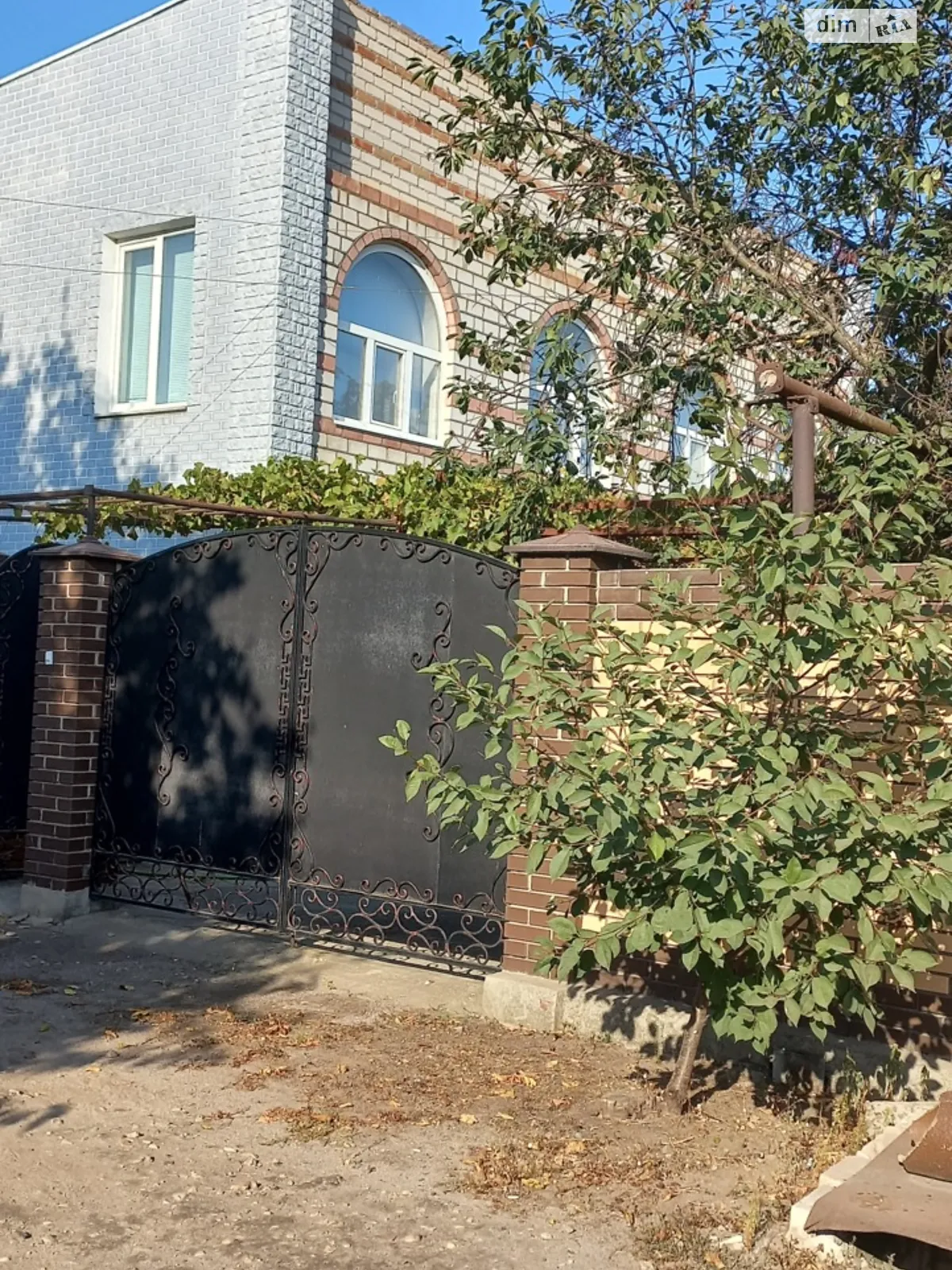 Продается дом на 2 этажа 329.1 кв. м с участком, цена: 70000 $ - фото 1