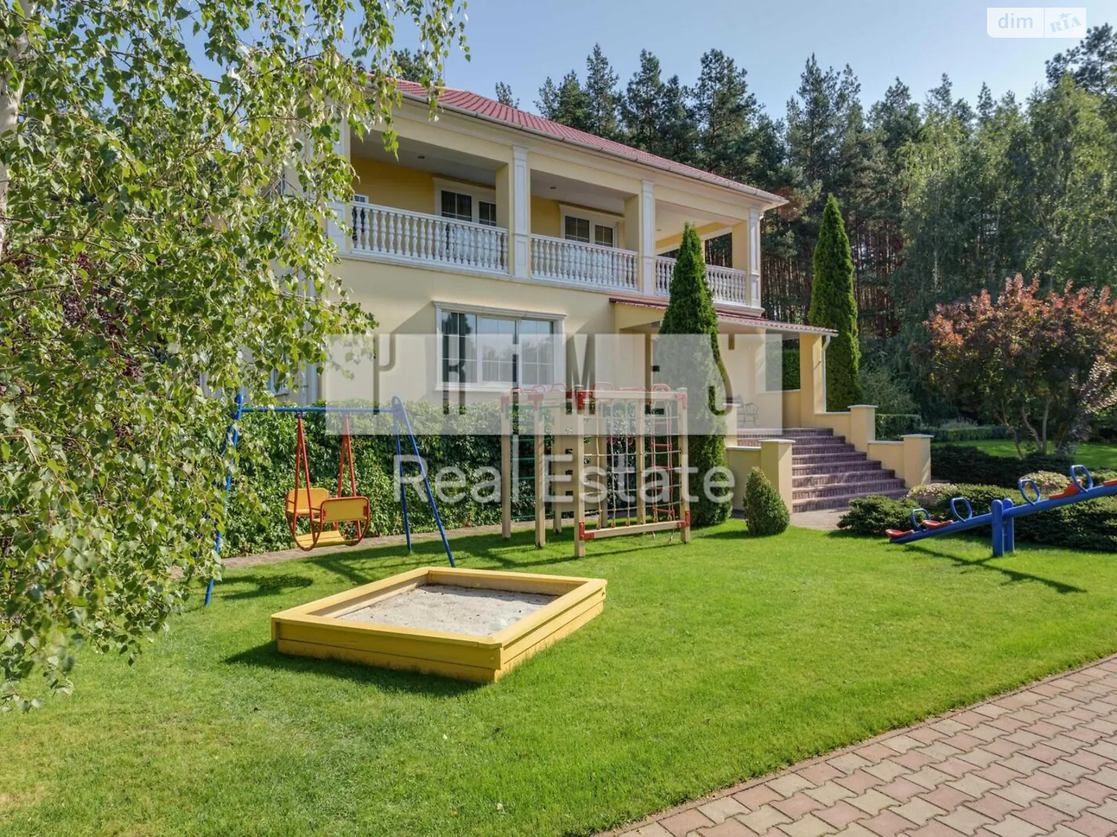 Продается дом на 3 этажа 360 кв. м с гаражом, цена: 534000 $ - фото 1