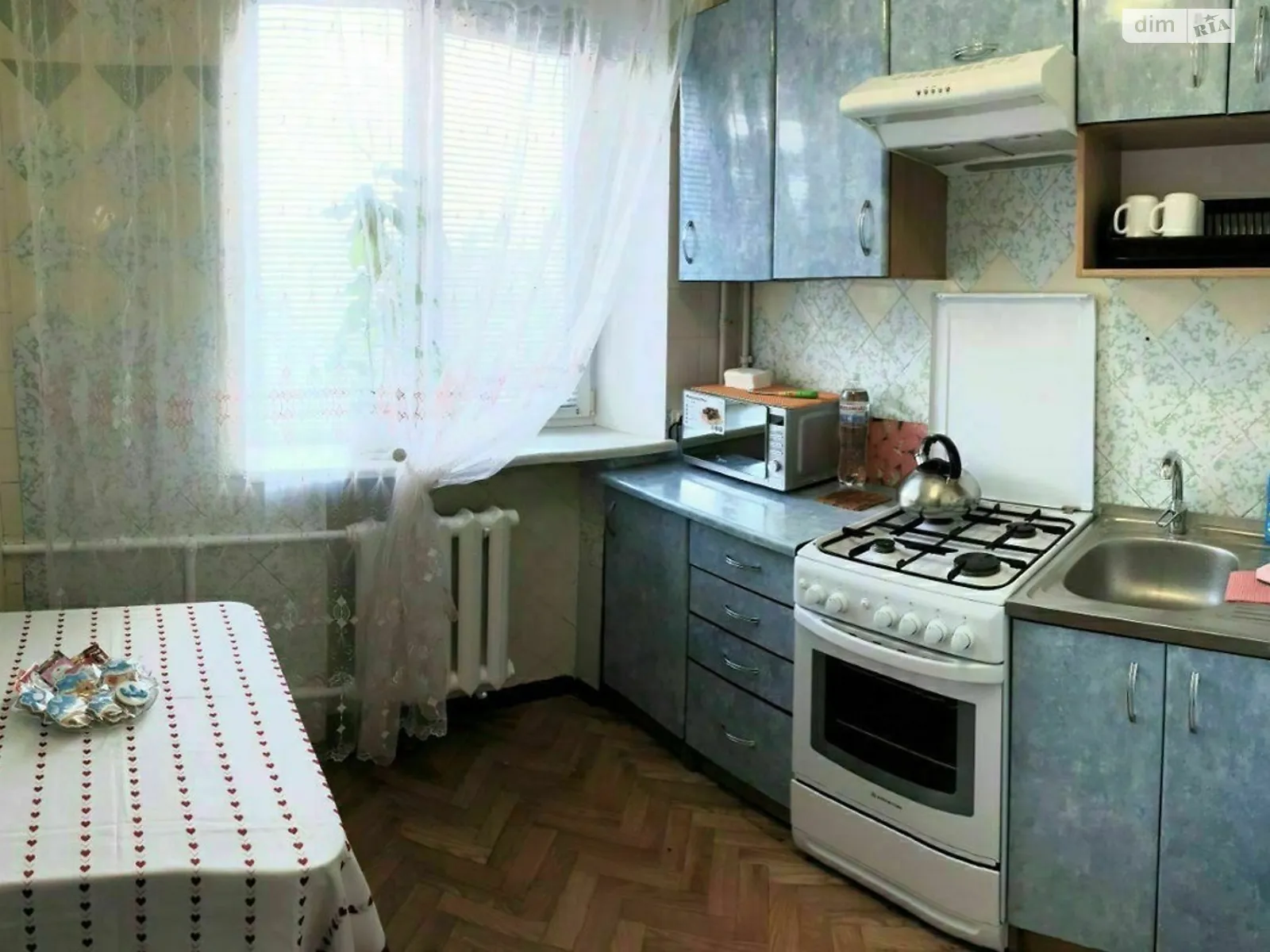 Продається 2-кімнатна квартира 45 кв. м у Чорноморську, вул. Паркова