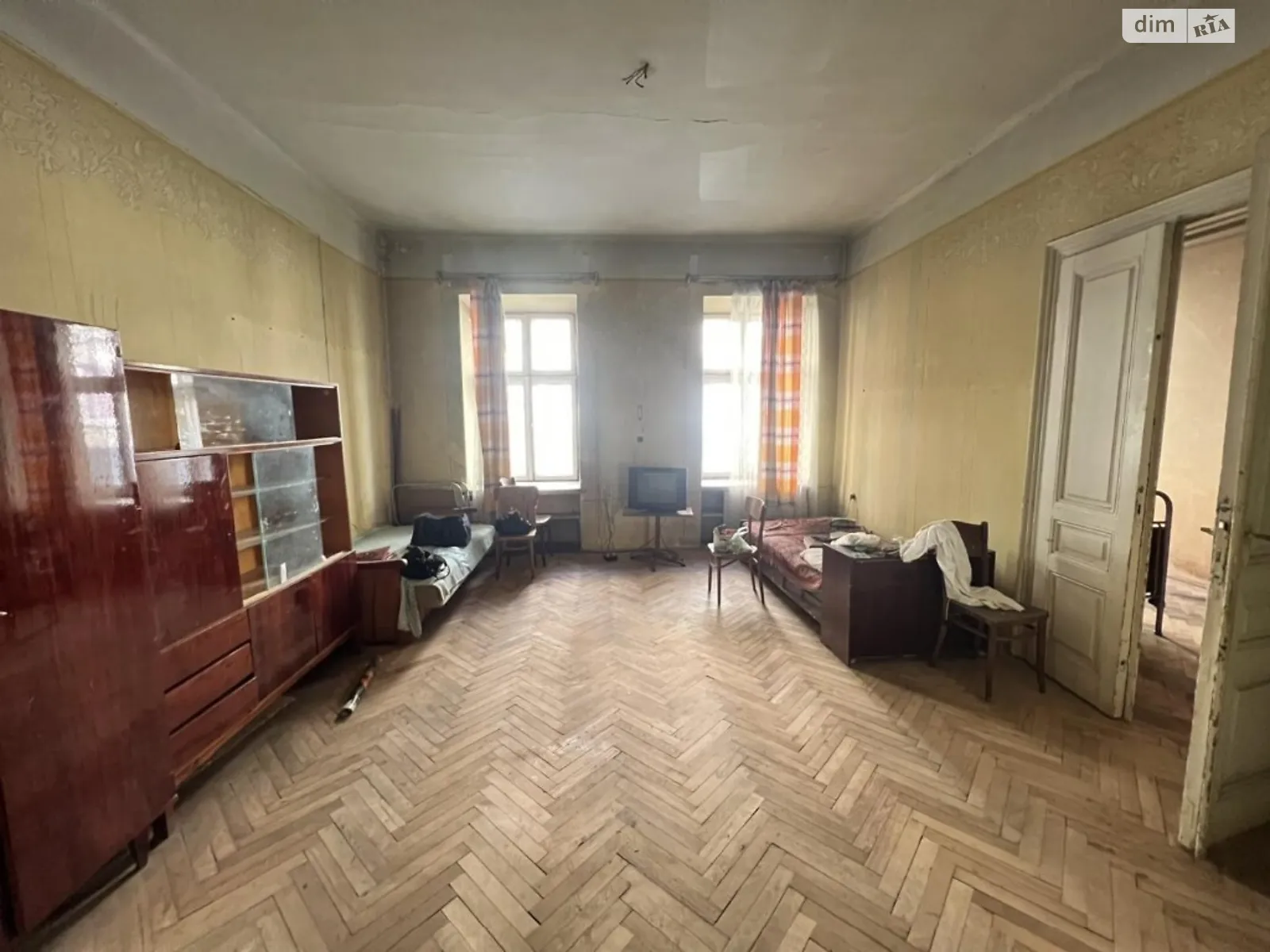 Продається 2-кімнатна квартира 46.3 кв. м у Львові