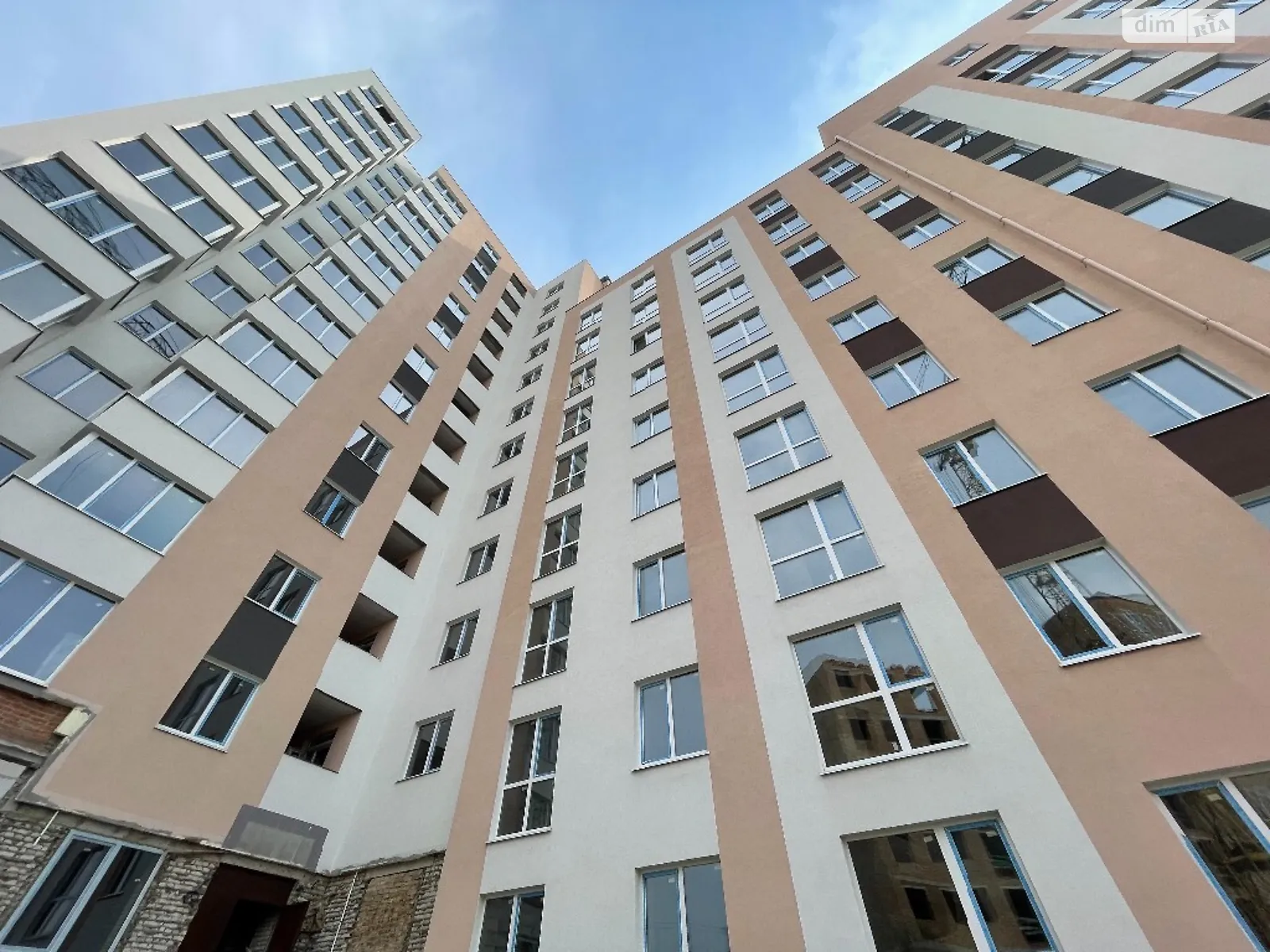 Продается 1-комнатная квартира 37 кв. м в Ровно, ул. Соборная - фото 1