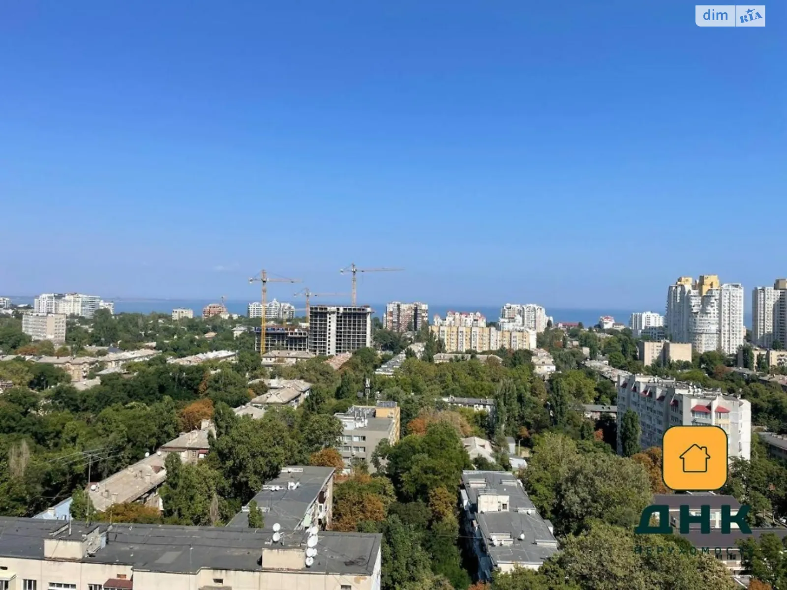 Продается 2-комнатная квартира 70 кв. м в Одессе, просп. Гагарина, 19 - фото 1