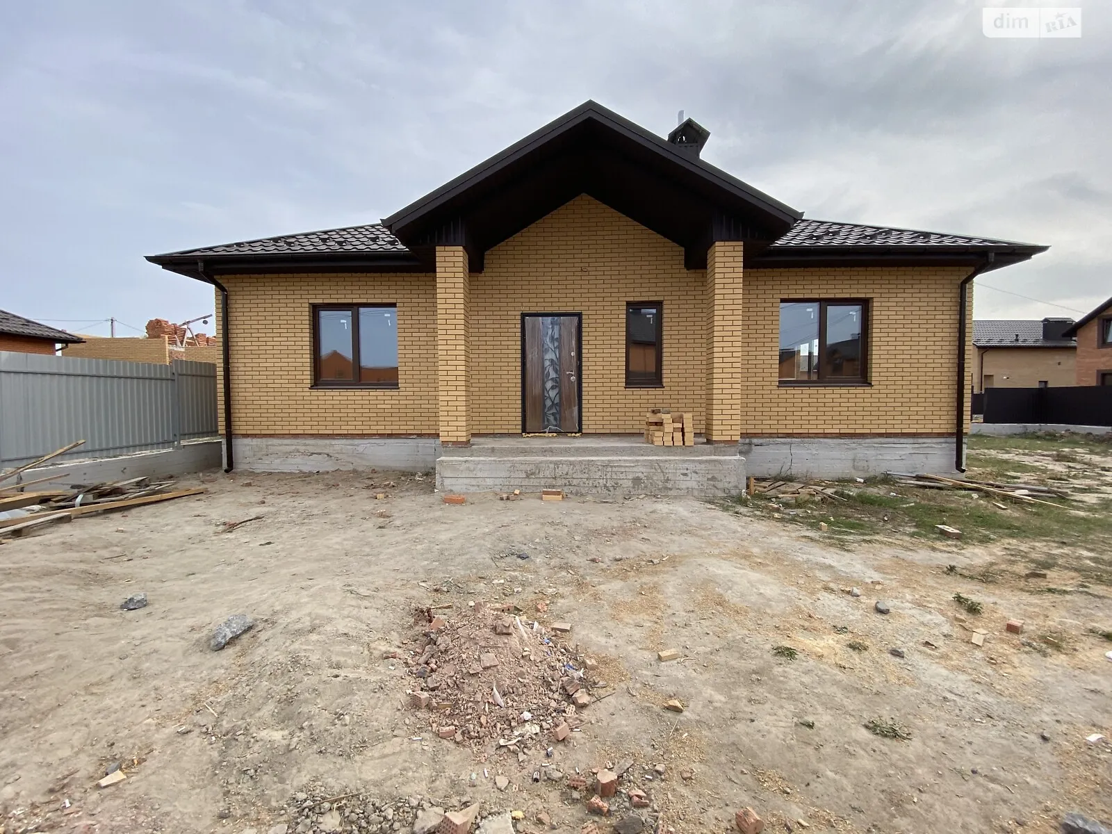 Продається одноповерховий будинок 115 кв. м с басейном, цена: 88000 $ - фото 1