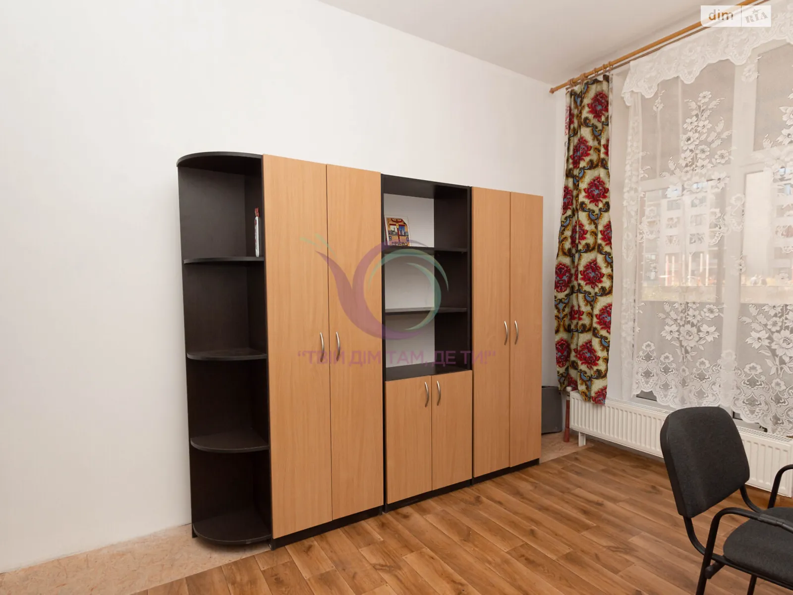 Продается 2-комнатная квартира 68 кв. м в Черновцах - фото 3