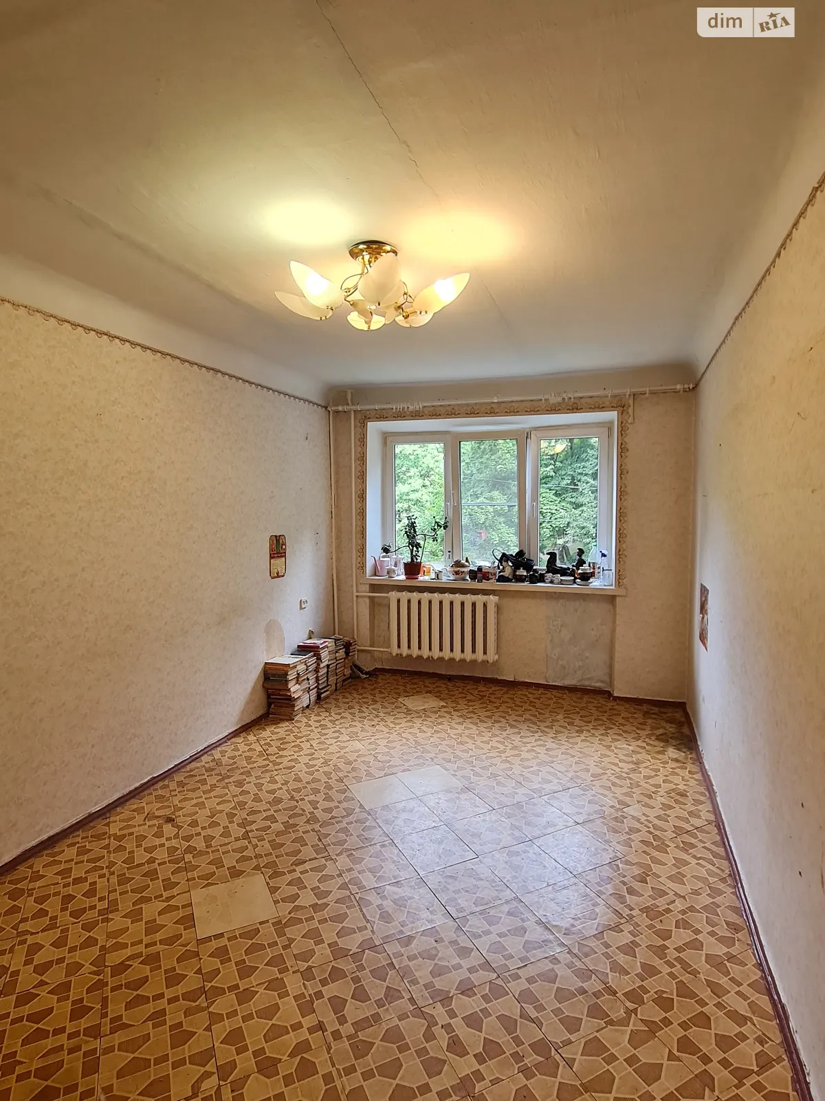 Продається 3-кімнатна квартира 60 кв. м у Хмельницькому