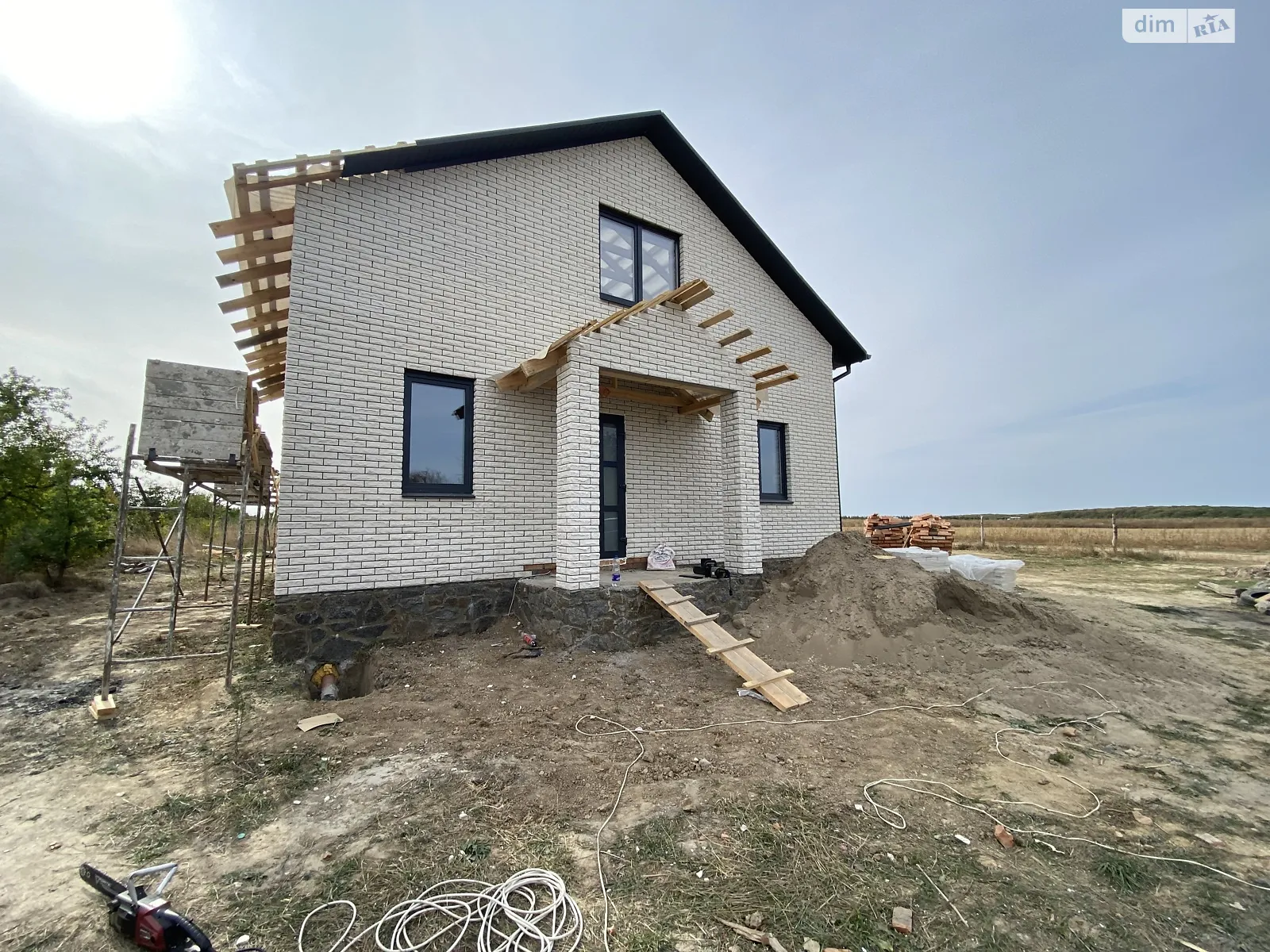 Продается дом на 2 этажа 110 кв. м с балконом, цена: 78000 $ - фото 1