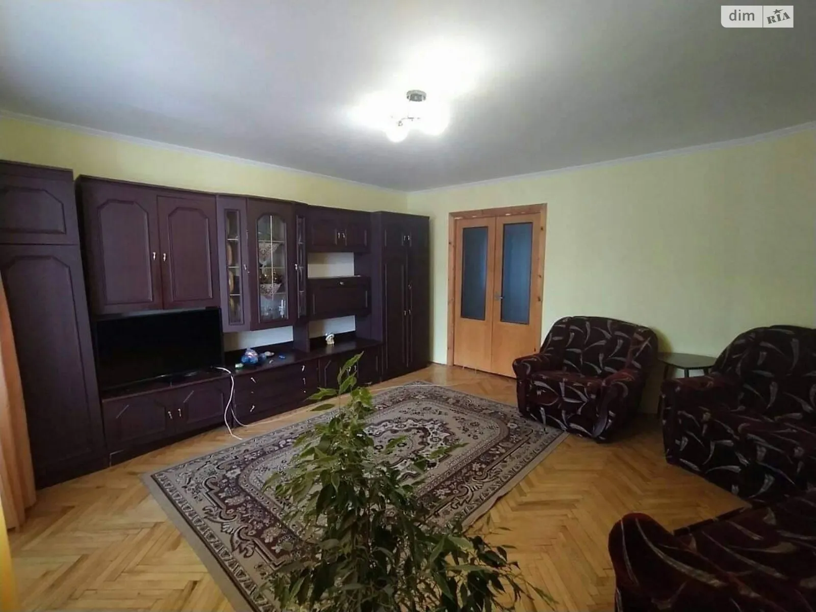 Продается 3-комнатная квартира 74 кв. м в Львове, ул. Роксоляны - фото 1