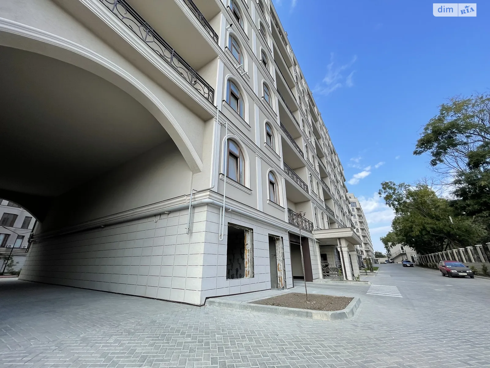 Продается 1-комнатная квартира 47 кв. м в Одессе, ул. Дача Ковалевского, 91 - фото 1