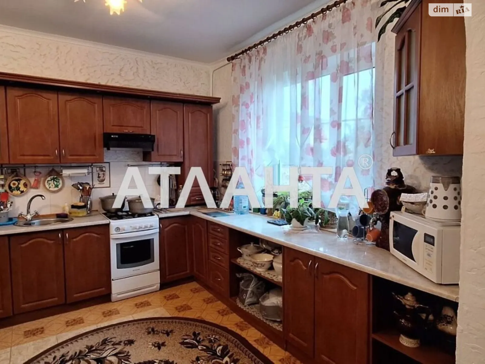 Продается дом на 2 этажа 270 кв. м с террасой, цена: 120000 $