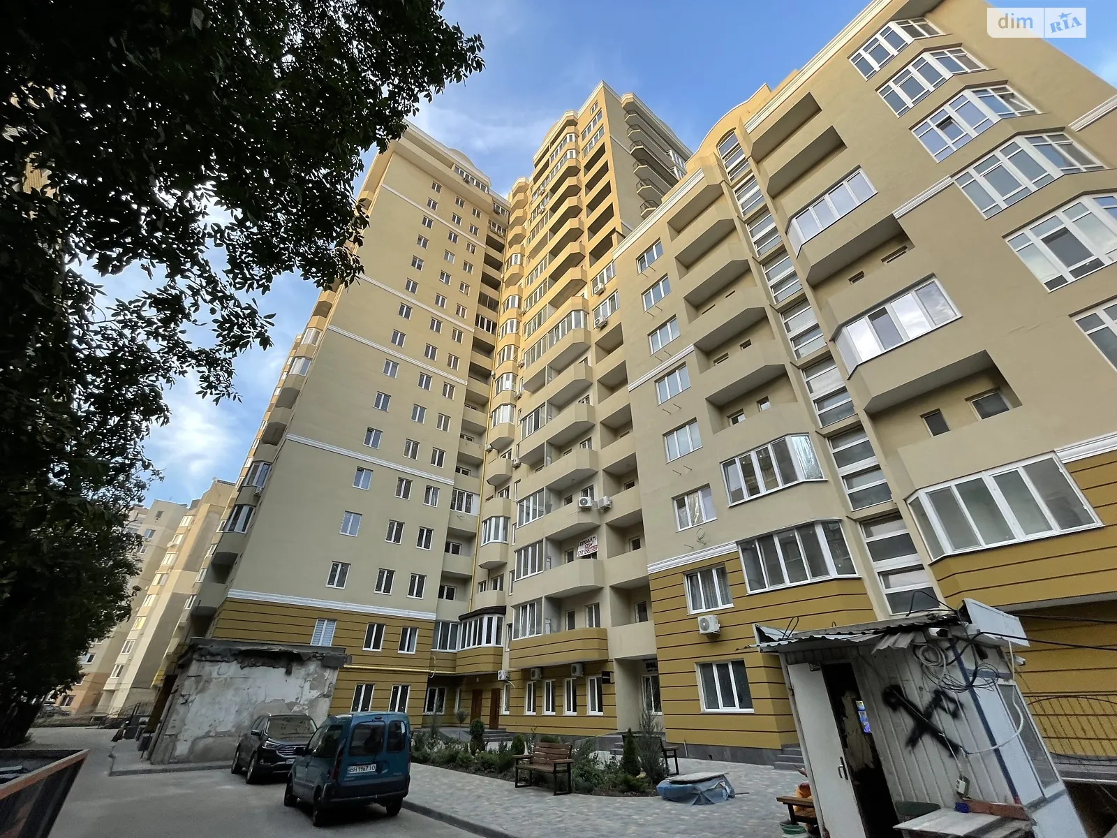 Продается 2-комнатная квартира 72 кв. м в Одессе, ул. Солнечная - фото 1