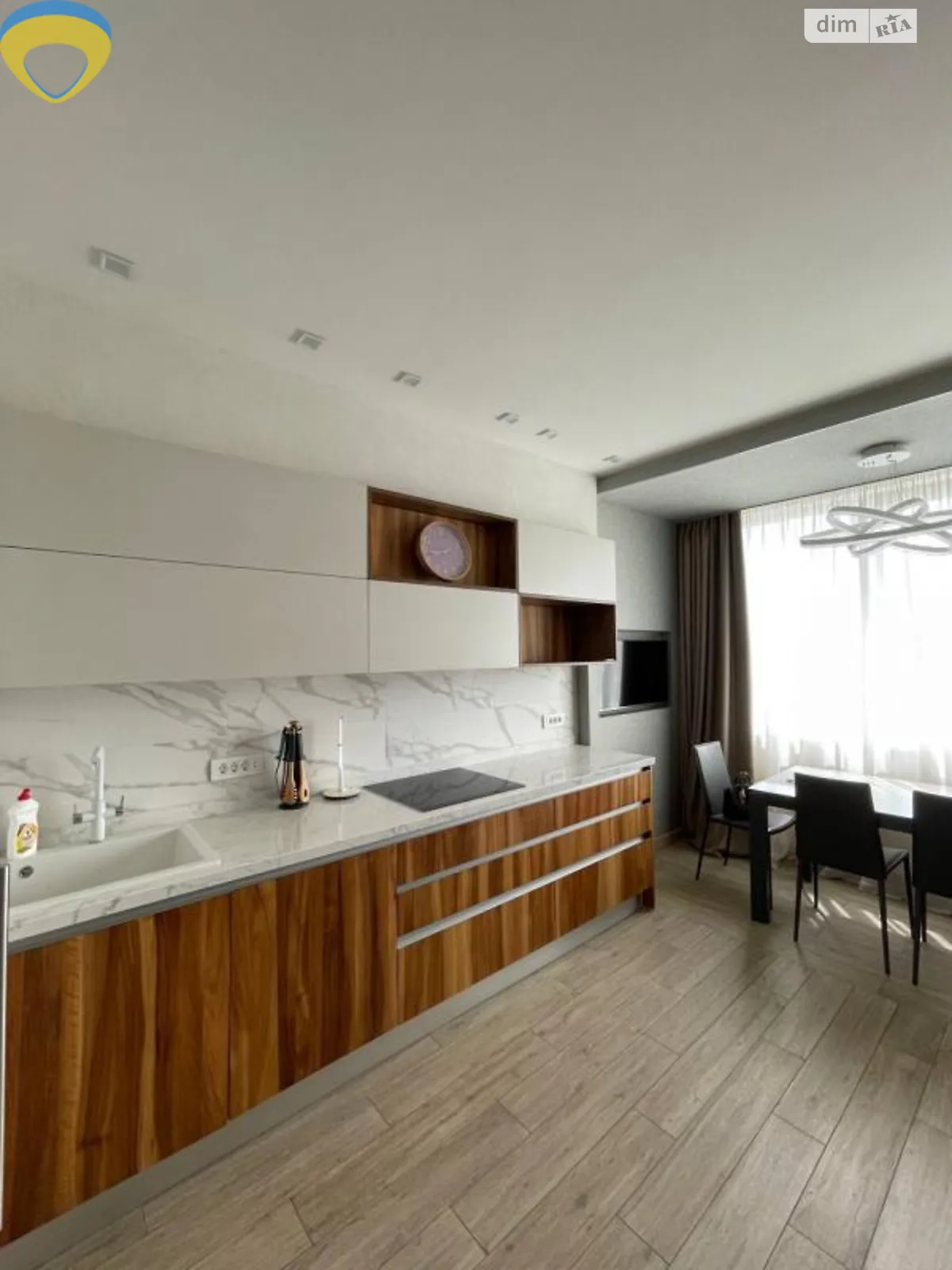 Продается 2-комнатная квартира 70 кв. м в Одессе - фото 1