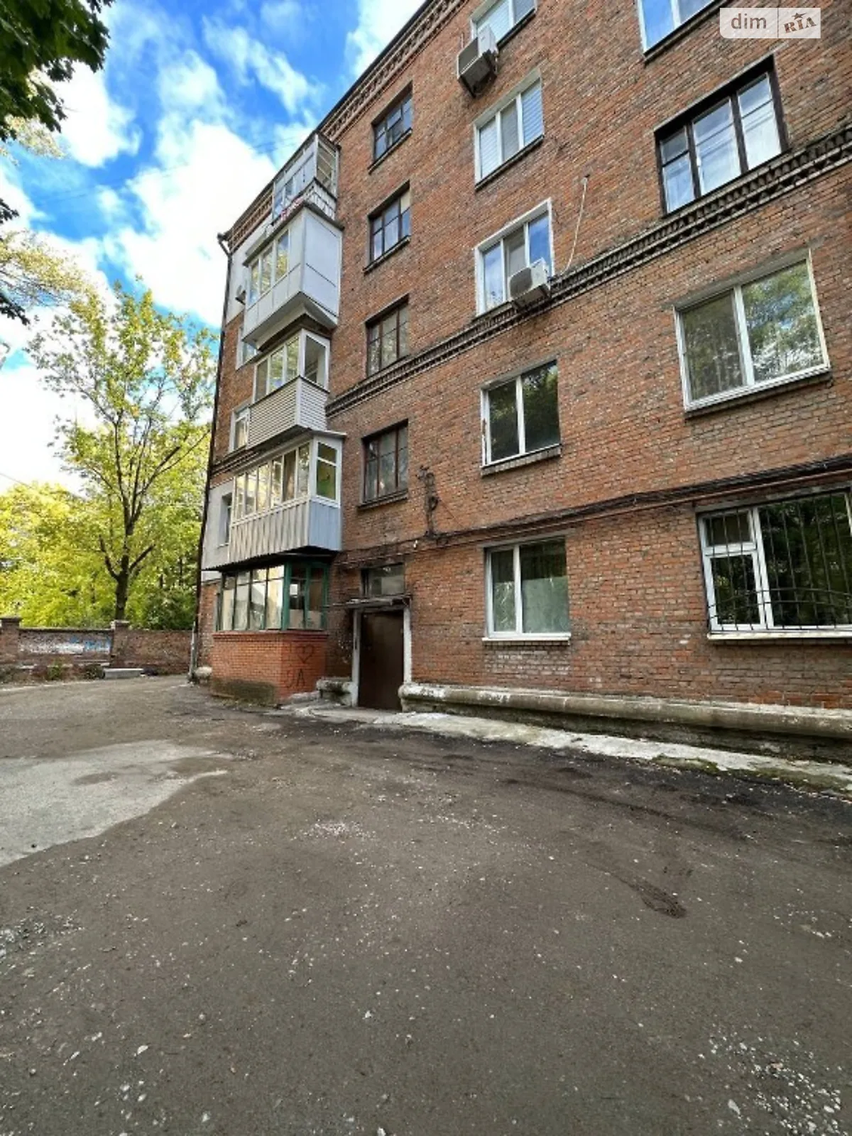 Продается 3-комнатная квартира 72 кв. м в Днепре, цена: 45000 $