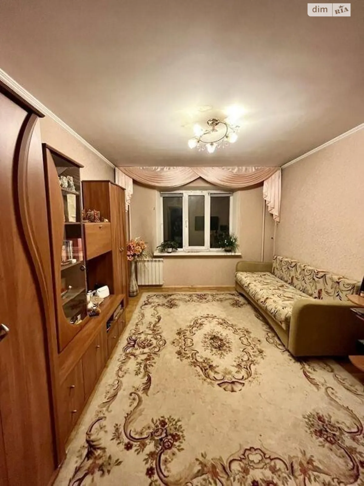 Продается 3-комнатная квартира 80 кв. м в Киеве, ул. Полярная, 6В